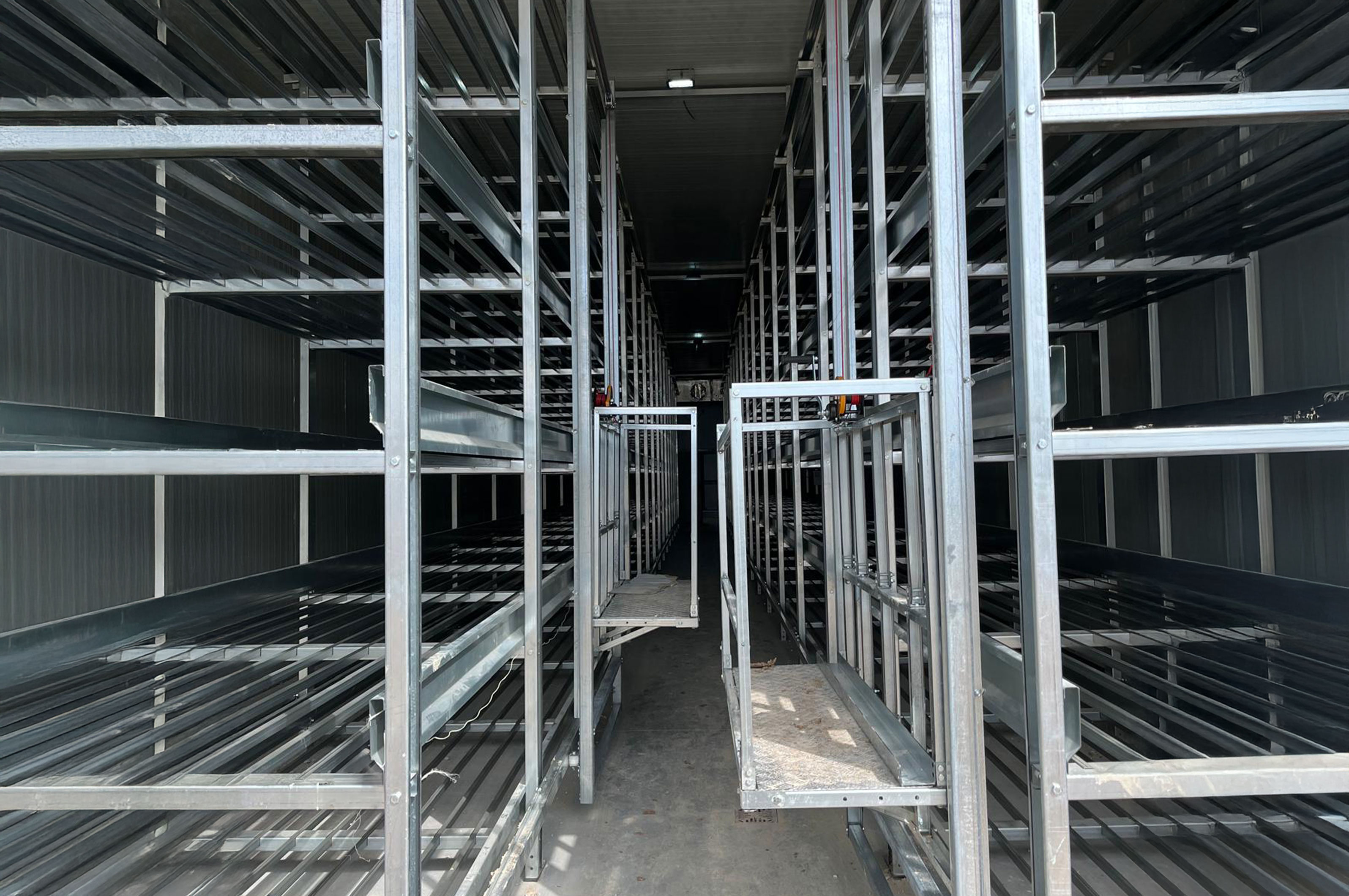 Mantar Hasat Hızını 3 Katına Çıkarın: Asansörlü Mekanik Toplama Platformlarının Gücü